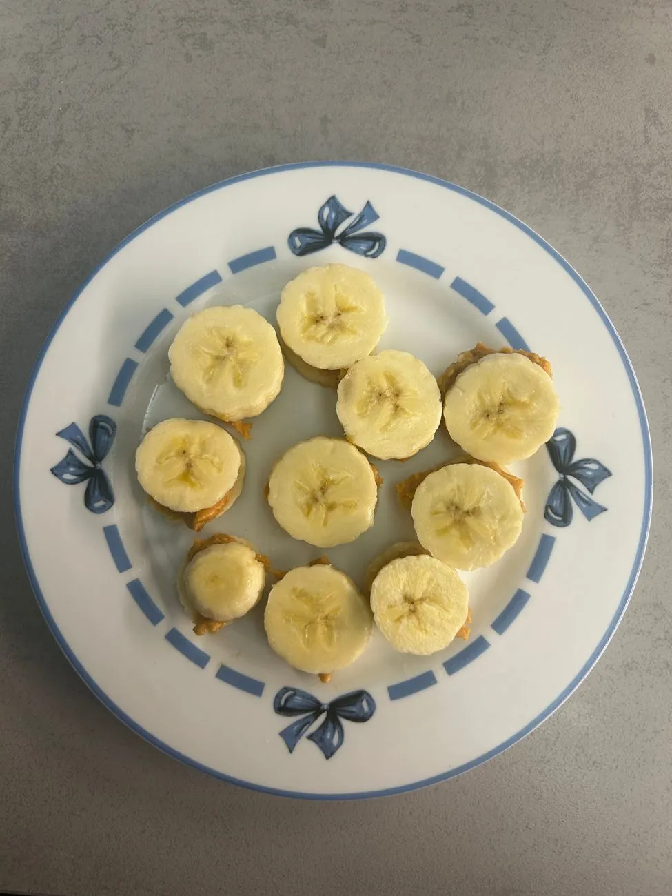 Sliced banana pieces arranged on a plate