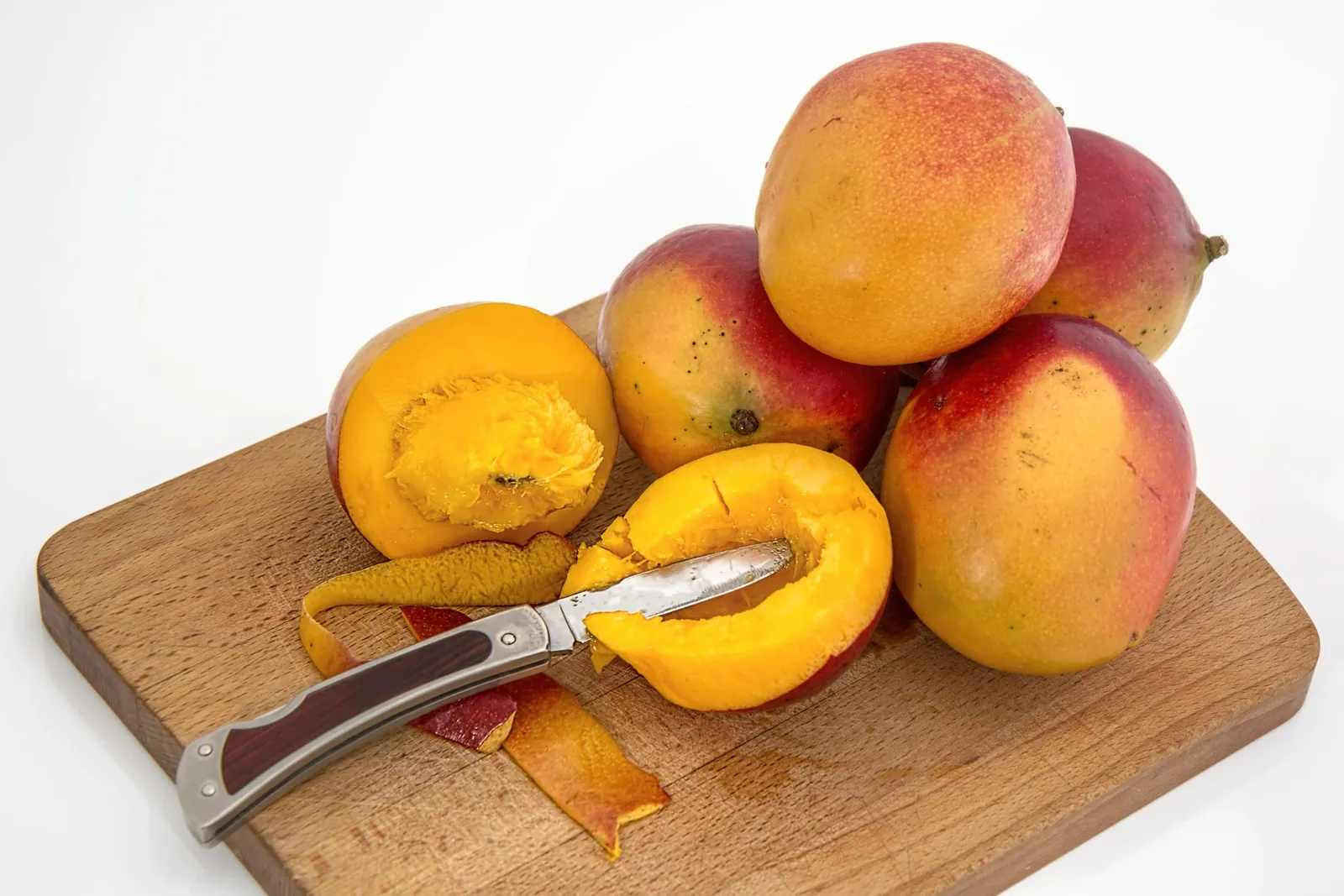 Can Dogs Eat Mango? Skin Pit Prep Portions Safety Guide