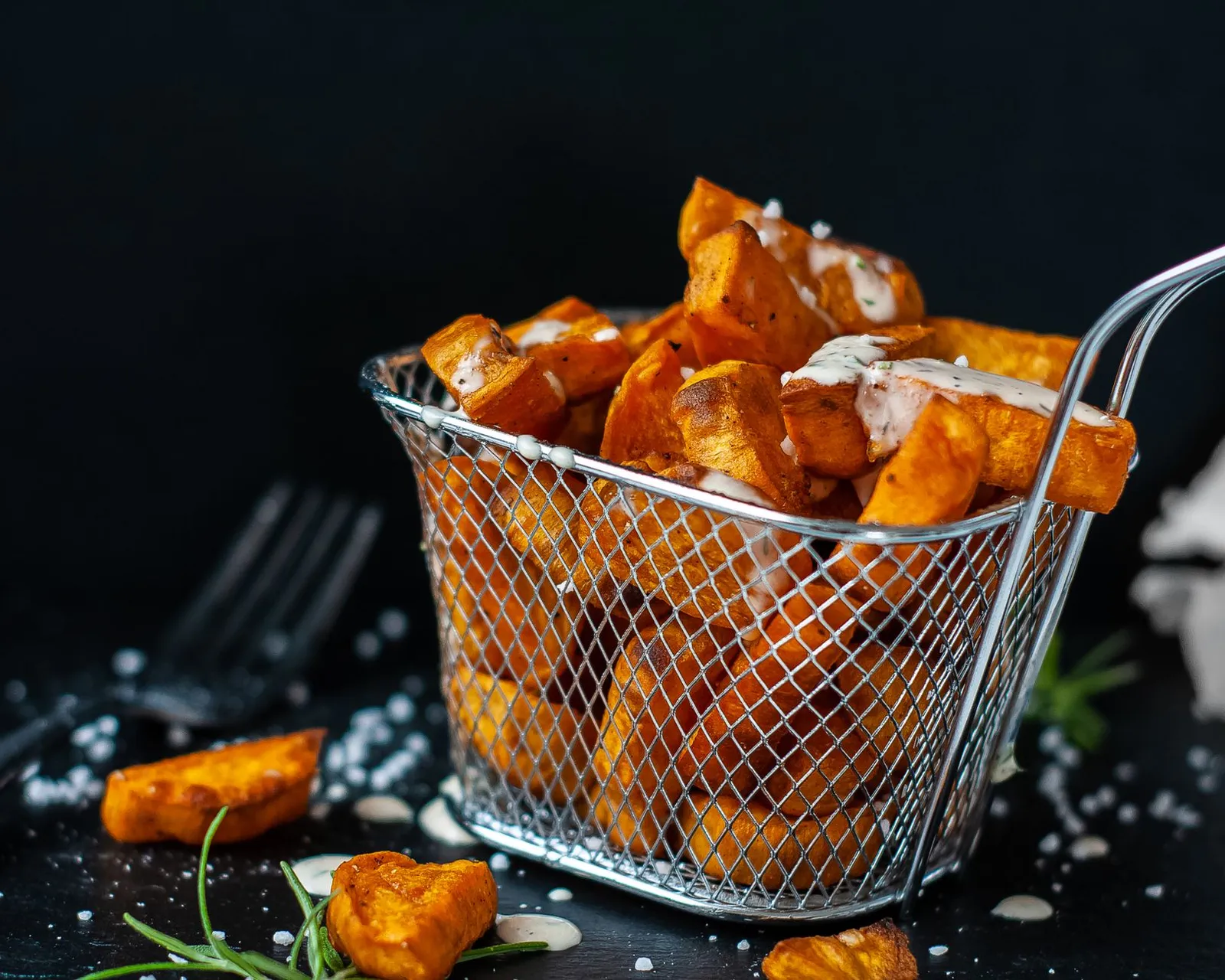 Seasoned sweet potato fries dogs should not share